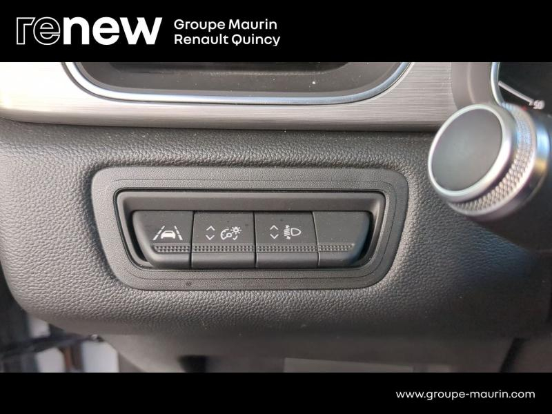 RENAULT Captur d’occasion à vendre à QUINCY-SOUS-SÉNART chez GGF - SAVY (Photo 15)