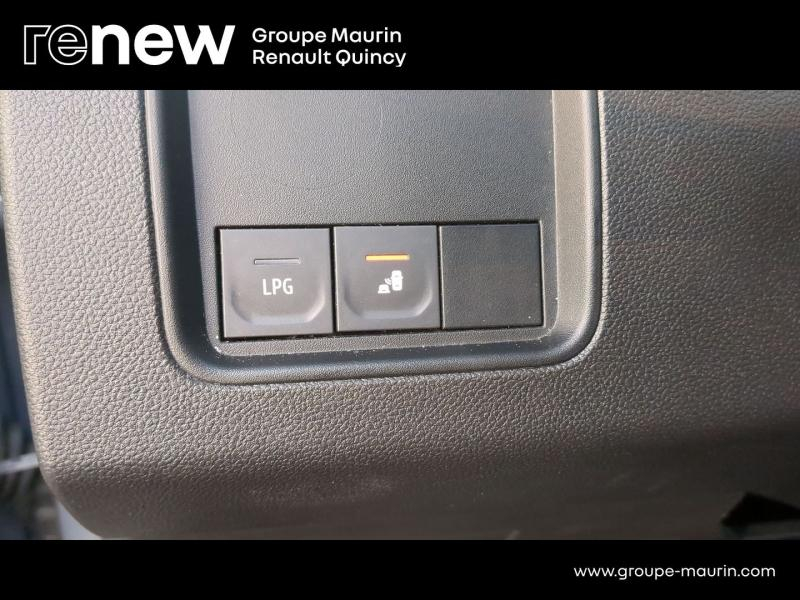 DACIA Duster d’occasion à vendre à QUINCY-SOUS-SÉNART chez GGF - SAVY (Photo 14)