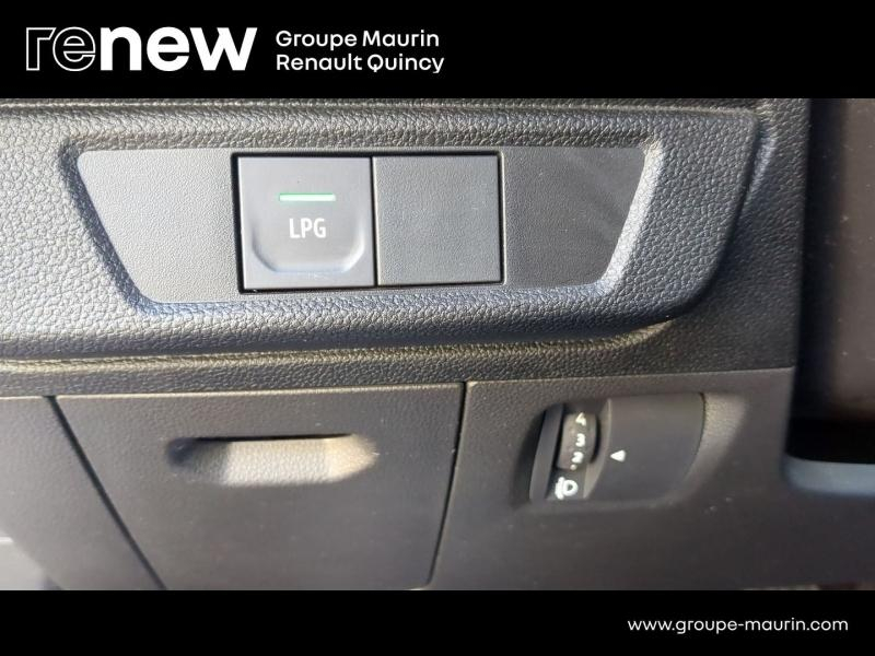 DACIA Sandero d’occasion à vendre à QUINCY-SOUS-SÉNART chez GGF - SAVY (Photo 13)
