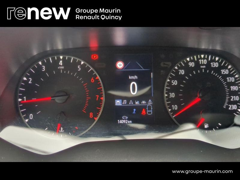 RENAULT Captur d’occasion à vendre à QUINCY-SOUS-SÉNART chez GGF - SAVY (Photo 10)