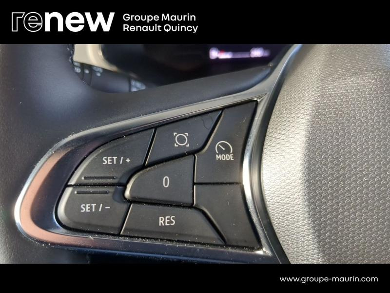 RENAULT  d’occasion à vendre à QUINCY-SOUS-SÉNART chez GGF - SAVY (Photo 16)