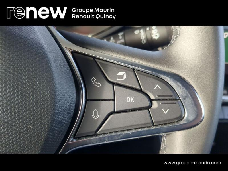 RENAULT  d’occasion à vendre à QUINCY-SOUS-SÉNART chez GGF - SAVY (Photo 17)