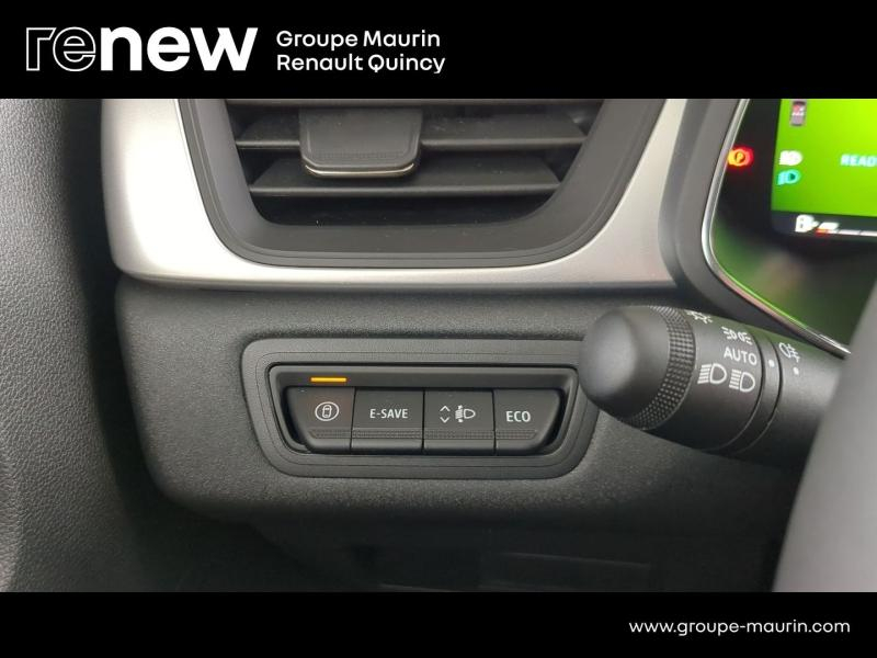 RENAULT  d’occasion à vendre à QUINCY-SOUS-SÉNART chez GGF - SAVY (Photo 16)
