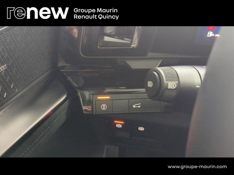 RENAULT Austral d’occasion à vendre à QUINCY-SOUS-SÉNART chez GGF - SAVY (Photo 18)