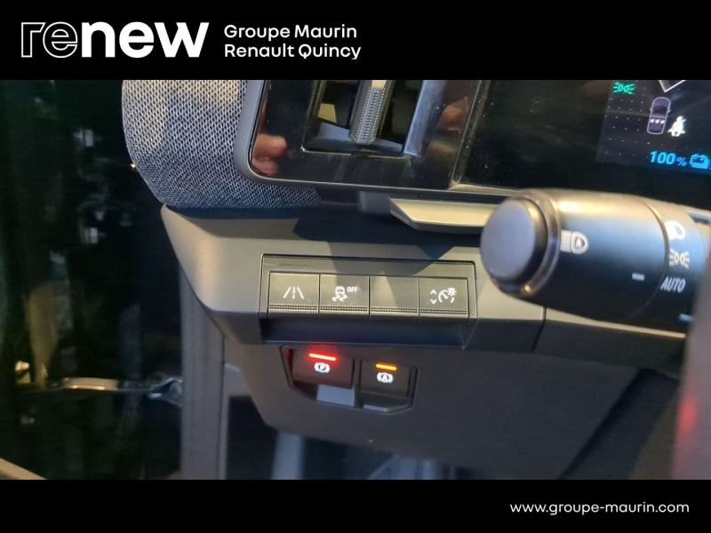 RENAULT Megane d’occasion à vendre à QUINCY-SOUS-SÉNART chez GGF - SAVY (Photo 20)