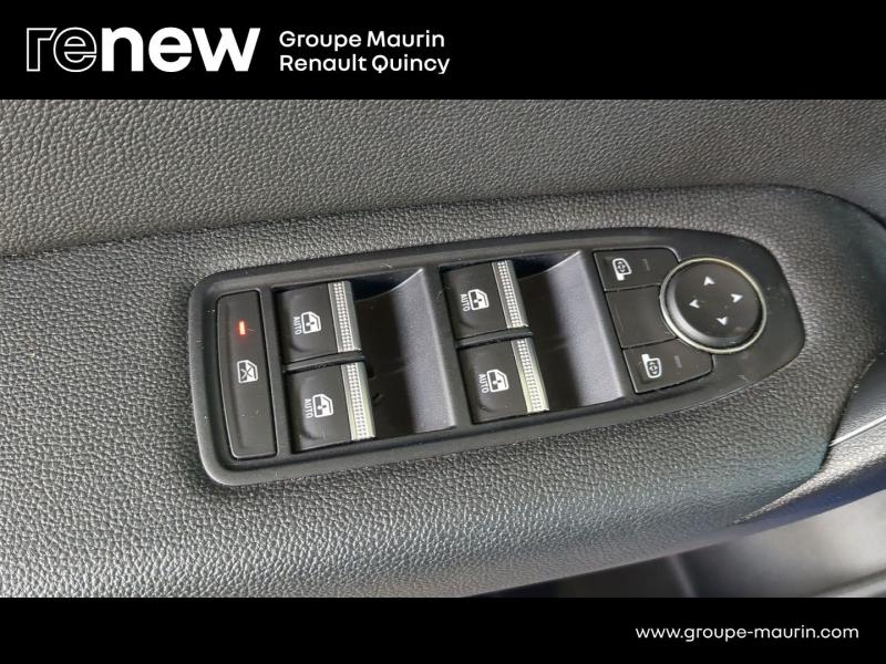 RENAULT Captur d’occasion à vendre à QUINCY-SOUS-SÉNART chez GGF - SAVY (Photo 16)