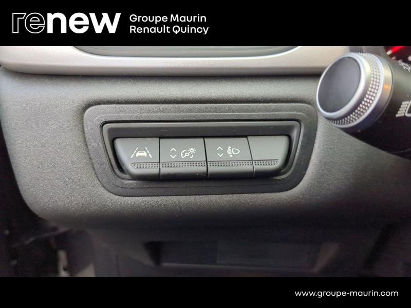 RENAULT Captur d’occasion à vendre à QUINCY-SOUS-SÉNART chez GGF - SAVY (Photo 17)