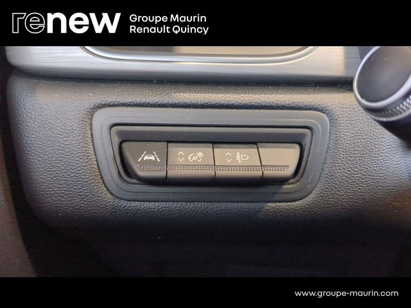 RENAULT Captur d’occasion à vendre à QUINCY-SOUS-SÉNART chez GGF - SAVY (Photo 16)