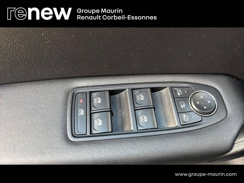 RENAULT Captur d’occasion à vendre à QUINCY-SOUS-SÉNART chez GGF - SAVY (Photo 18)