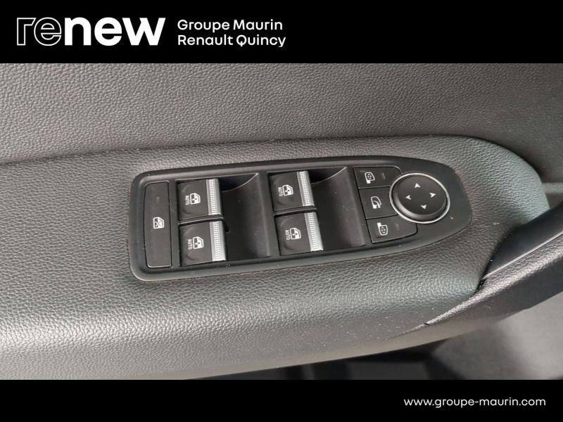 RENAULT Captur d’occasion à vendre à QUINCY-SOUS-SÉNART chez GGF - SAVY (Photo 16)