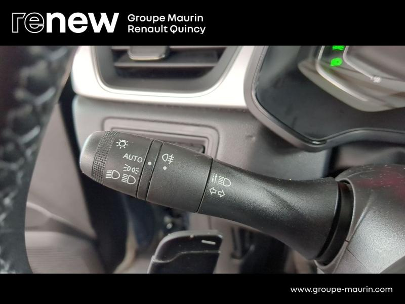 RENAULT Captur d’occasion à vendre à QUINCY-SOUS-SÉNART chez GGF - SAVY (Photo 18)
