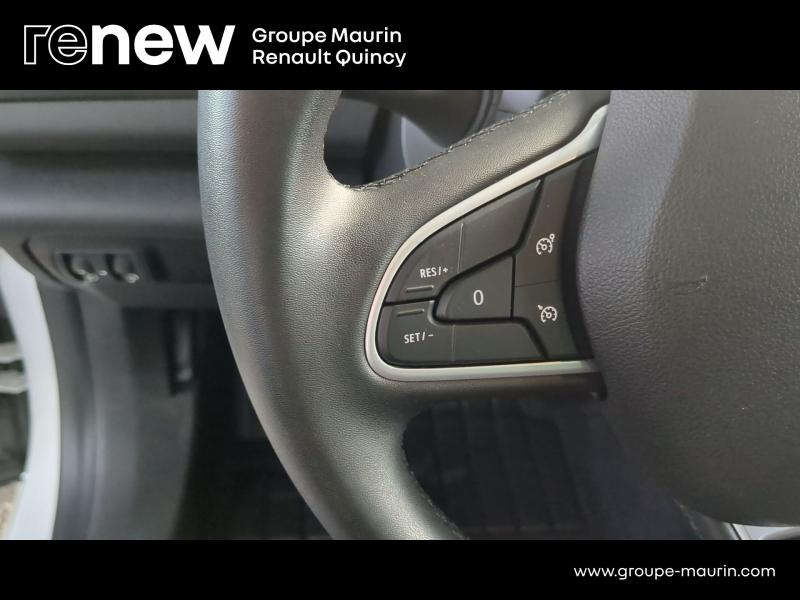 RENAULT Megane d’occasion à vendre à QUINCY-SOUS-SÉNART chez GGF - SAVY (Photo 15)